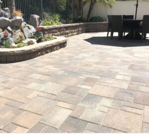 Retaining Wall Contractor | Lakeland, FL | Select Lakeland Pavers